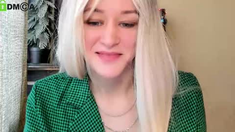 Snapshot of thief_of_hearts_ chatting on February 23, 12:41 pm thief_of_hearts_ online show from February 23, 12:41 pm