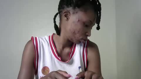 Snapshot of thotiana007 chatting on January 24, 7:19 am thotiana007 online show from January 24, 7:19 am