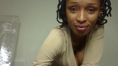 Snapshot of thotiana007 chatting on March 1, 4:11 pm thotiana007 online show from March 1, 4:11 pm