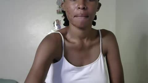 Snapshot of thotiana007 chatting on January 22, 8:17 pm thotiana007 online show from January 22, 8:17 pm