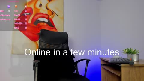 Snapshot of tiago_hannah chatting on January 18, 8:20 am carolina online show from January 18, 8:20 am