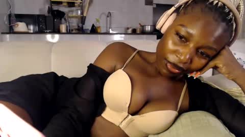 tiana_kay online show from July 28, 7:39 pm