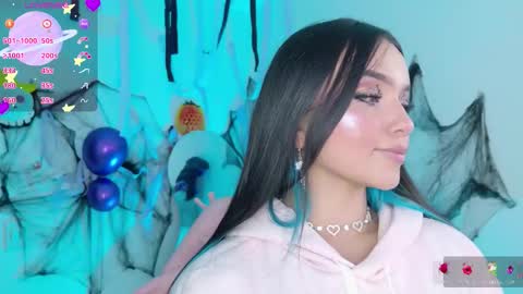 Tiana Le online show from October 25, 12:40 am