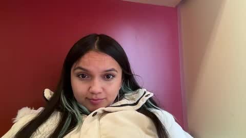Tiana Le online show from May 6, 11:14 am