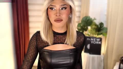 Sam online show from March 8, 4:33 pm