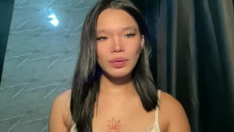 Ms. Tiara online show from June 18, 8:05 am