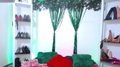 Tifanny Nails  online show from March 24, 12:43 pm