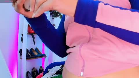 Tifanny Nails  online show from June 9, 6:29 pm