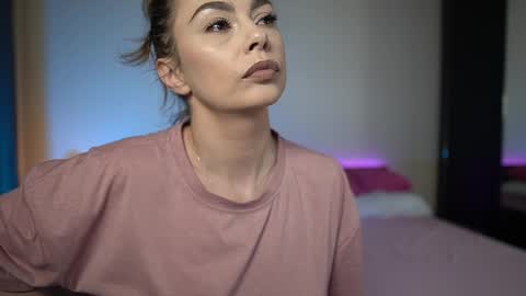 Tiffany online show from April 4, 8:18 pm