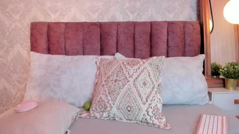 Snapshot of tiffany_beckerr chatting on September 25, 12:04 pm Tiffany Becker online show from September 25, 12:04 pm