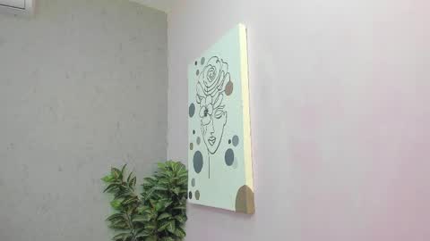 tiffany_mendez online show from April 4, 12:04 pm