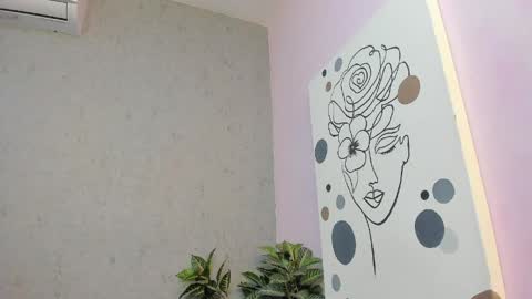 tiffany_mendez online show from April 21, 12:01 pm