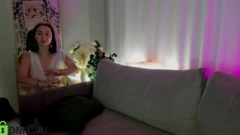 tiffany_robinson online show from April 23, 3:36 am