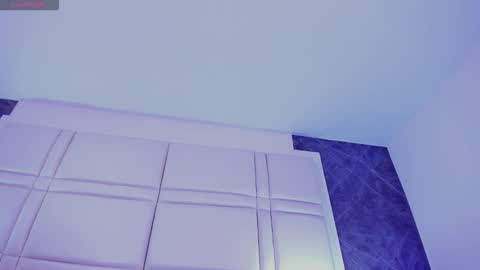 tiffanyhoustton online show from March 11, 2:53 pm