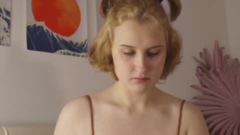 tiffanyjons online show from January 22, 5:49 pm