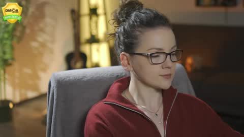 tiffanyriox online show from April 28, 12:19 am