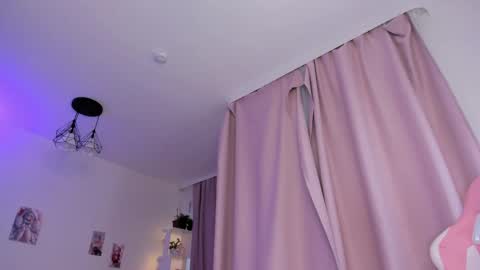 Tiffany online show from April 24, 3:31 am