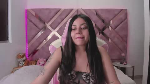 Ana online show from June 2, 8:32 pm