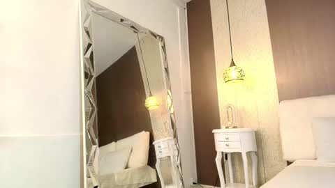 Snapshot of tiifany_baker chatting on October 16, 10:34 pm T I F F A N Y online show from October 16, 10:34 pm