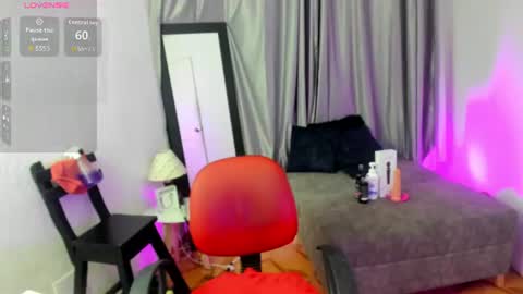 tiinajonus_ online show from June 13, 5:05 am