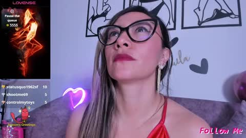 Snapshot of tila_tequila15 chatting on October 9, 5:06 pm TILA TEQUILA online show from October 9, 5:06 pm