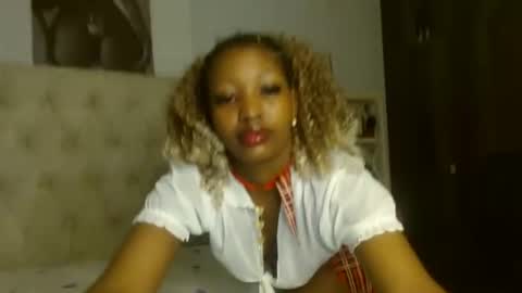 Tilly online show from August 5, 10:54 am