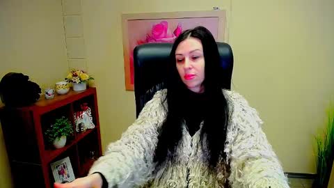 Snapshot of timeparadice chatting on February 11, 9:09 am Luisa online show from February 11, 9:09 am