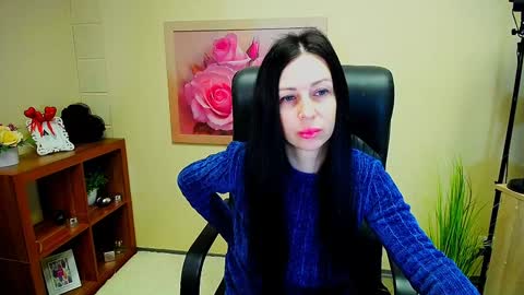 Snapshot of timeparadice chatting on December 25, 8:18 am Luisa online show from December 25, 8:18 am
