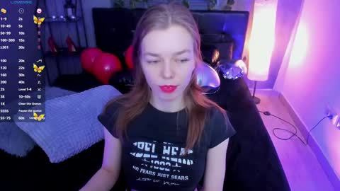 Snapshot of tina_tayllor chatting on February 20, 2:35 pm Tina Tayllor MY SHEDULEMondayTuesdayWednesday FridaySaturdaySunday online show from February 20, 2:35 pm