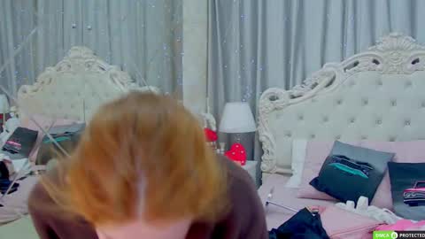 Tina online show from November 3, 3:32 am