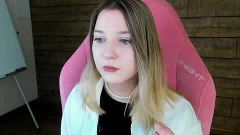 TinaBurton online show from April 26, 4:16 pm