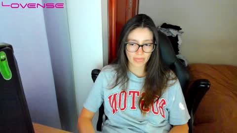 Tina online show from November 18, 7:26 pm