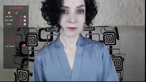 Snapshot of tinawincee chatting on February 14, 6:45 am Tina online show from February 14, 6:45 am