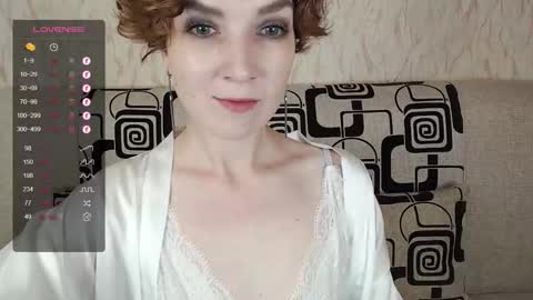 Snapshot of tinawincee chatting on September 12, 5:41 am Tina online show from September 12, 5:41 am