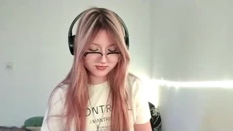 Kate online show from March 5, 3:41 pm