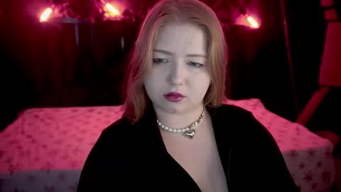 TinkerrBelll online show from January 11, 8:14 pm