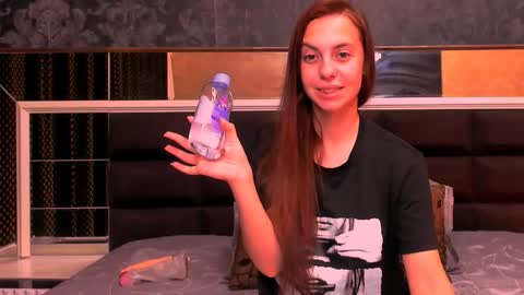 Millie online show from November 8, 4:06 am