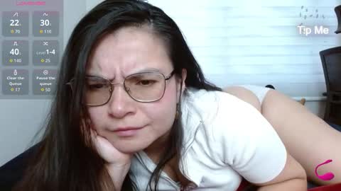 Tiny Caroline online show from November 20, 11:28 pm