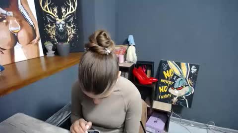 Gloria online show from September 17, 6:55 am