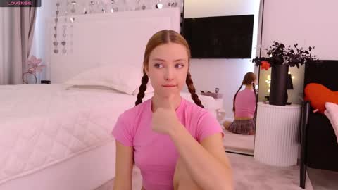 Im Tiny   -- Online  at 8 AM GMT  online show from March 15, 7:43 am