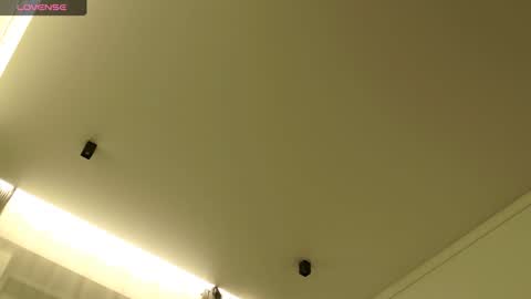 Im Tiny   -- Online  at 8 AM GMT  online show from November 3, 4:44 pm