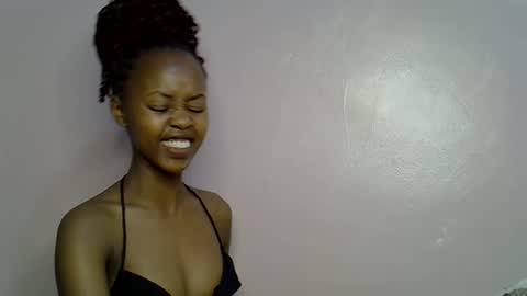 Snapshot of tinybarbie_ chatting on September 21, 8:18 pm Barbie online show from September 21, 8:18 pm
