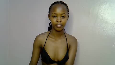 Snapshot of tinybarbie_ chatting on September 30, 10:03 pm Barbie online show from September 30, 10:03 pm