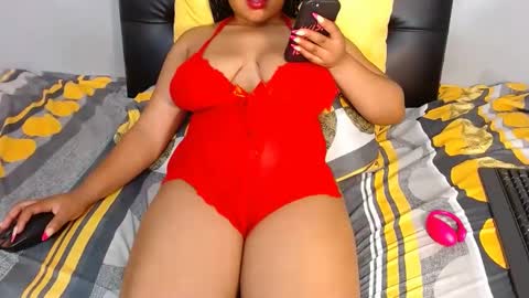 tinyrose18 online show from February 22, 6:26 pm