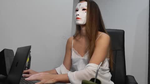 Tinks online show from February 3, 6:00 am