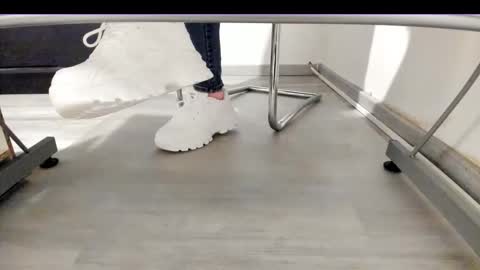 Snapshot of tired33 chatting on September 12, 5:31 pm Anna online show from September 12, 5:31 pm