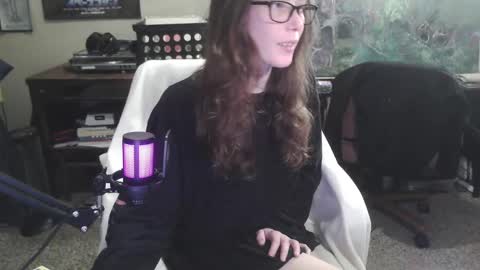 Fern online show from February 9, 8:44 am