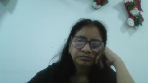 Ester online show from February 7, 10:30 am