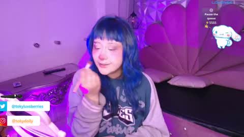 Snapshot of toky_doll chatting on September 21, 9:13 pm toky online show from September 21, 9:13 pm