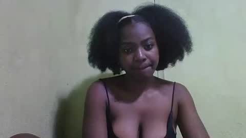 Snapshot of tomboasy chatting on October 13, 12:57 am tomboasy online show from October 13, 12:57 am